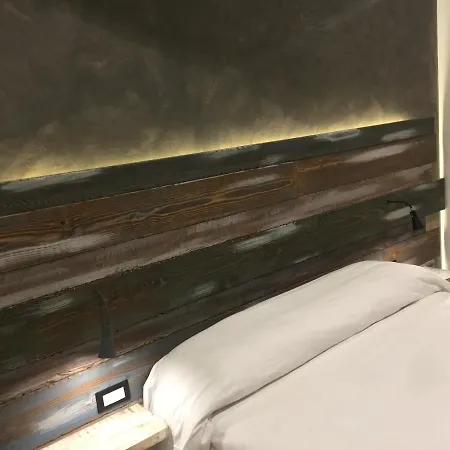 Domus Vesuvio 3*
