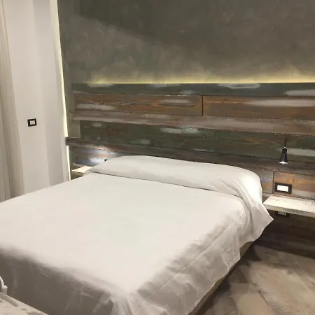 فندق مبيت وإفطار Domus Vesuvio