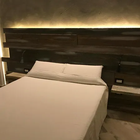 Domus Vesuvio فندق مبيت وإفطار 3*