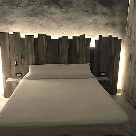 Couette-café Domus Vesuvio 3*